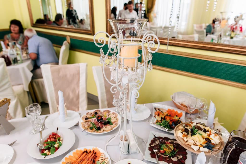 Alexandrovskiy Hotel Nikolayev Luaran gambar
