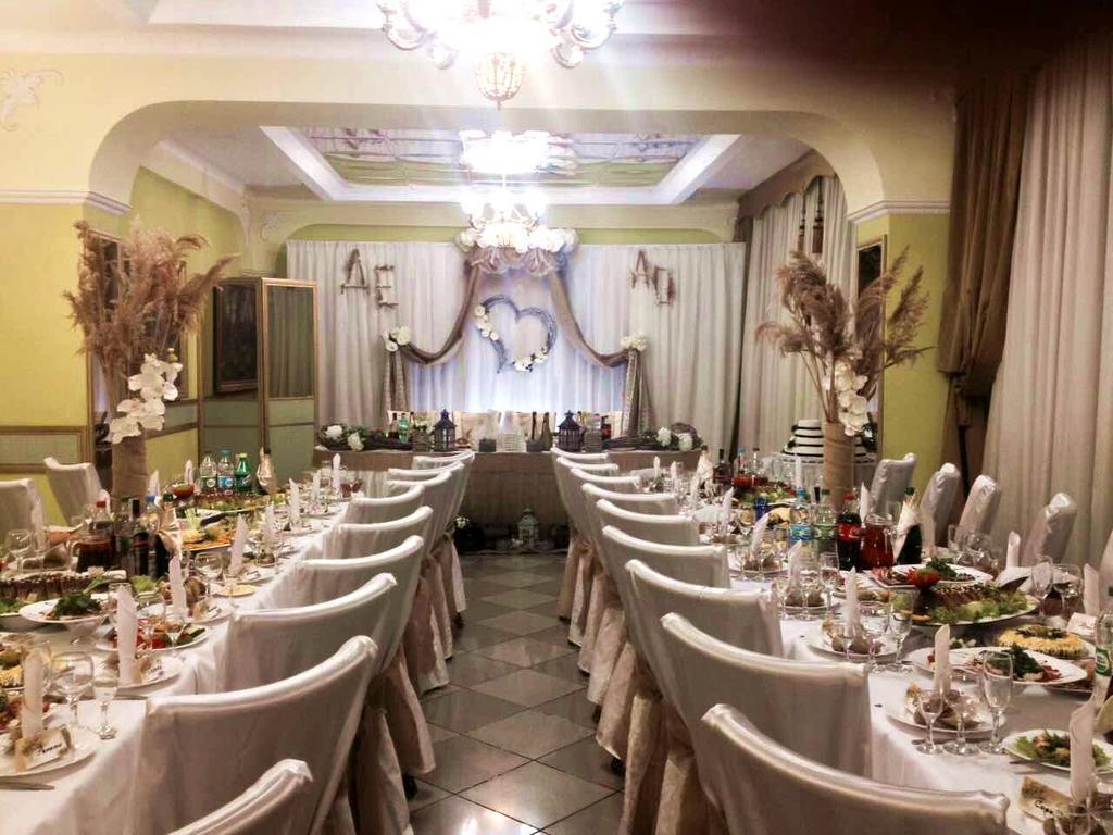 Alexandrovskiy Hotel Nikolayev Luaran gambar
